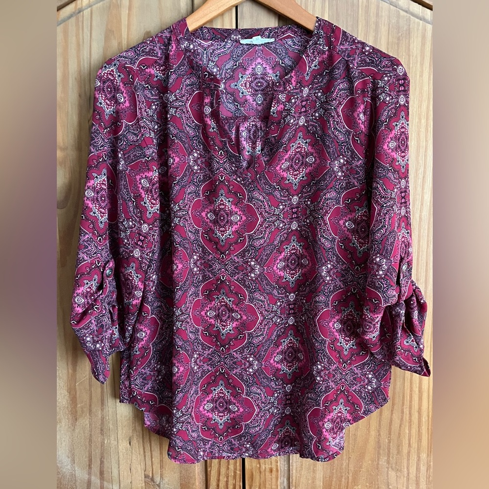 Maurice’s 3/4 Sleeve Popover Blouse. Like new condition.